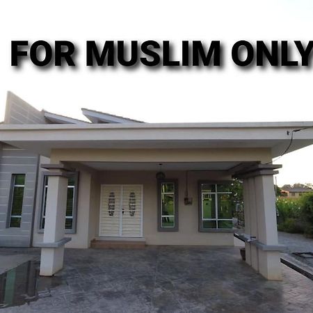 Auni Homestay Kuala Terengganu Exterior foto